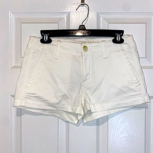 American Eagle white jean shorts. Size 4